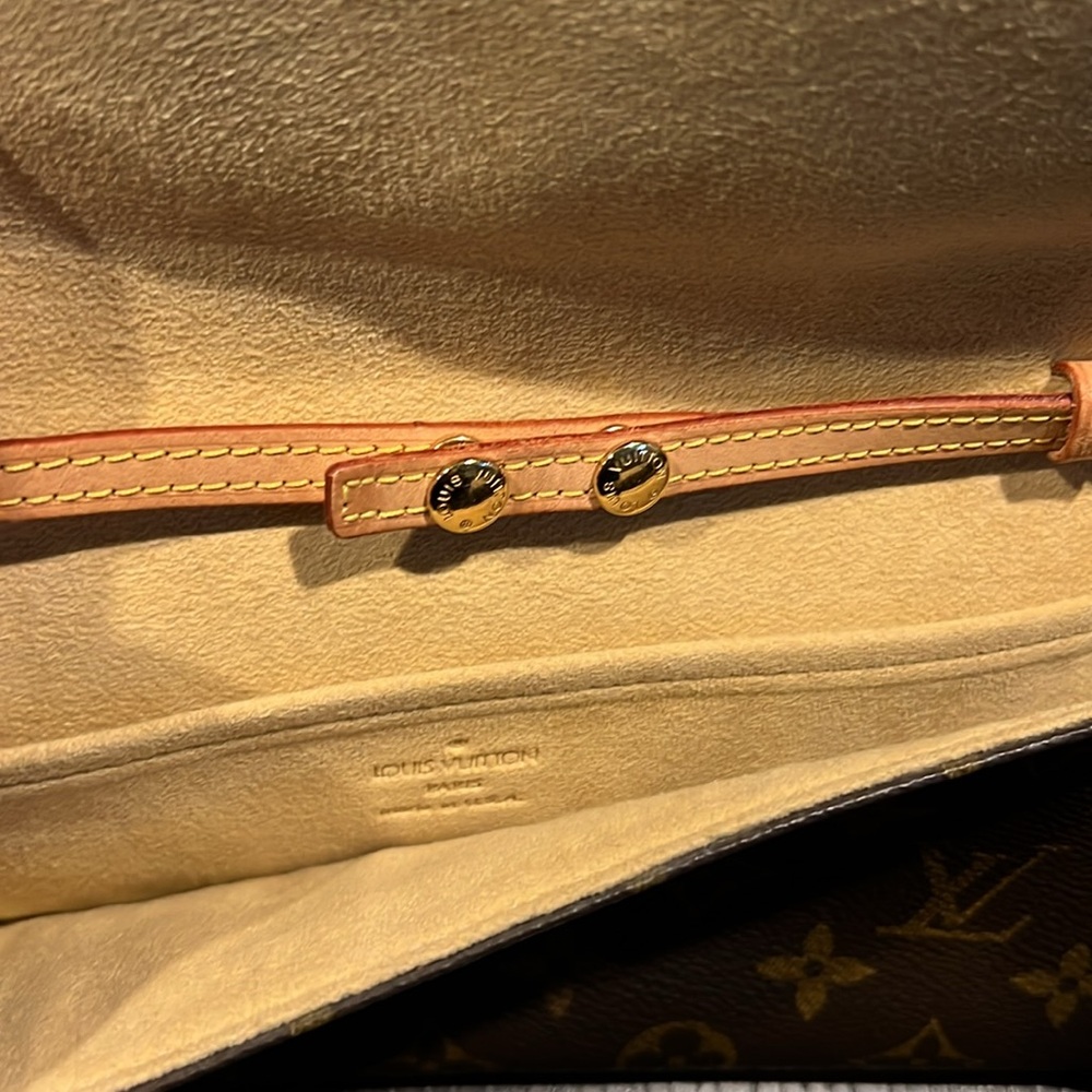 Louis Vuitton Pochette Twin GM Clutch - Picture 2 of 5
